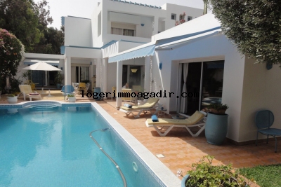 Superbe villa avec piscine proche des golfs d'AGADIR!